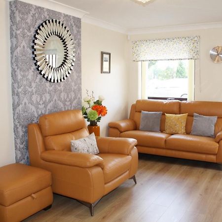 City Centre Town House With Riverside Views And Free Parking 1Bak يورك المظهر الخارجي الصورة