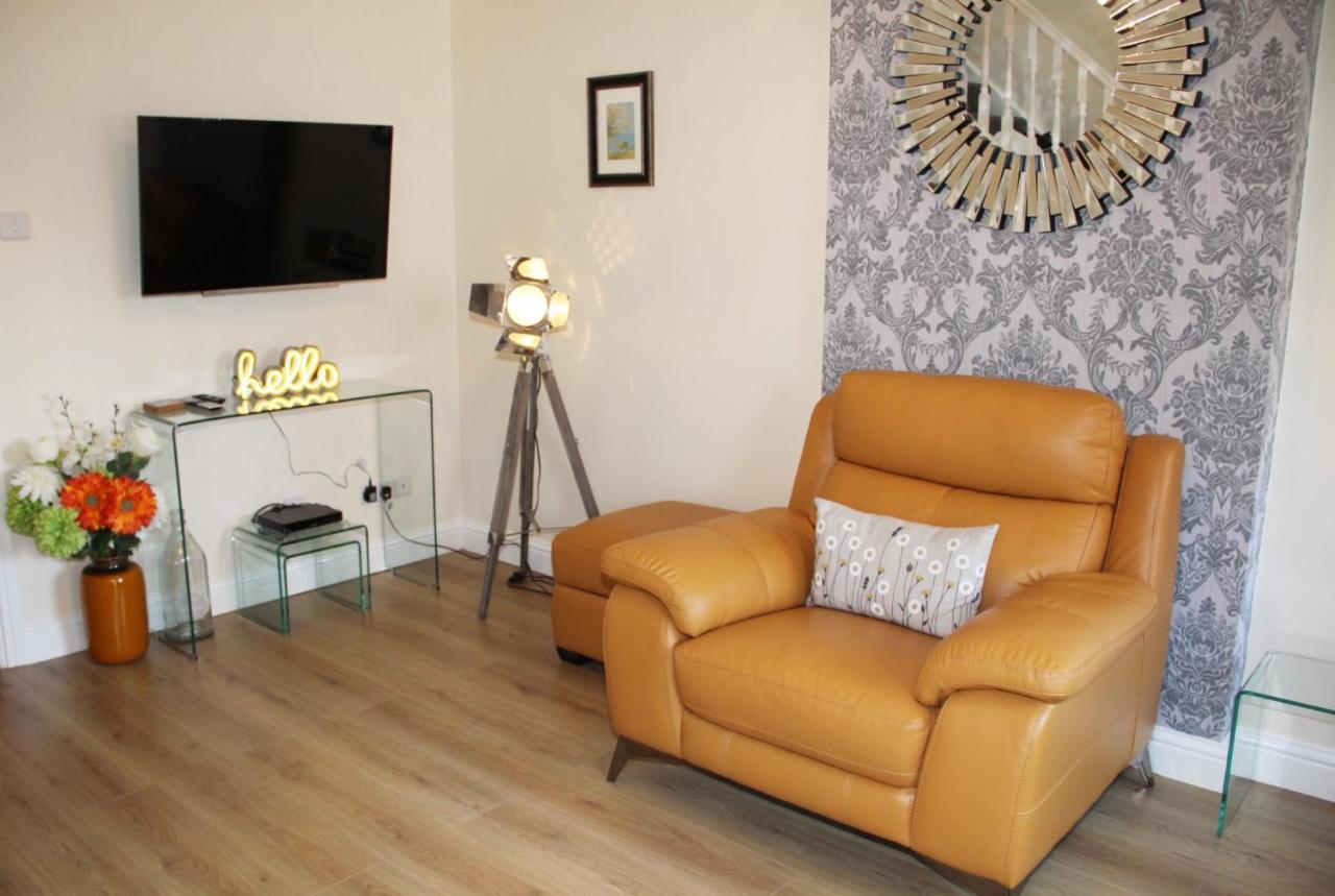City Centre Town House With Riverside Views And Free Parking 1Bak يورك المظهر الخارجي الصورة